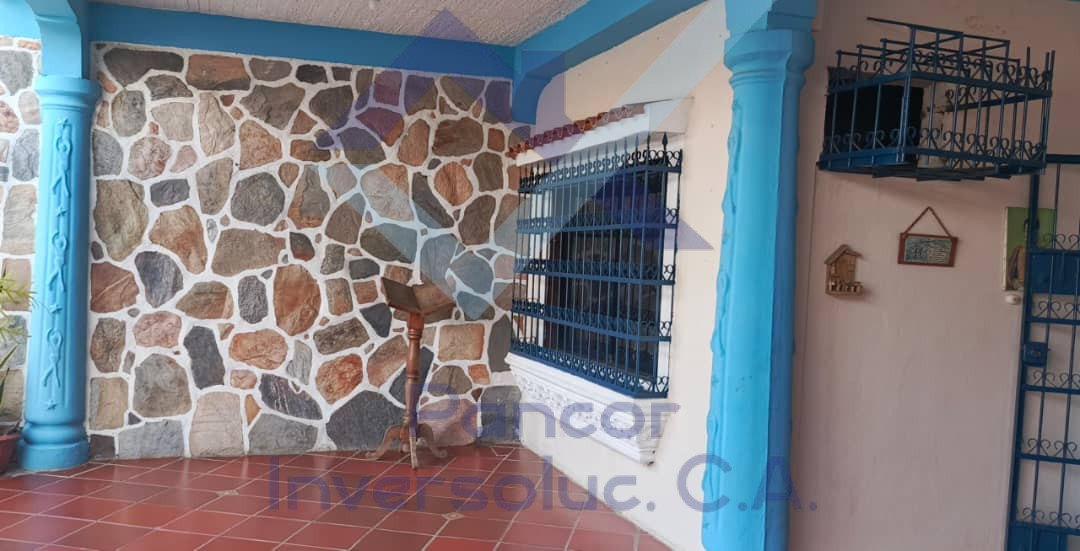 Casa en Venta en Guacara - El Saman (4H - 2B - 3PE)
