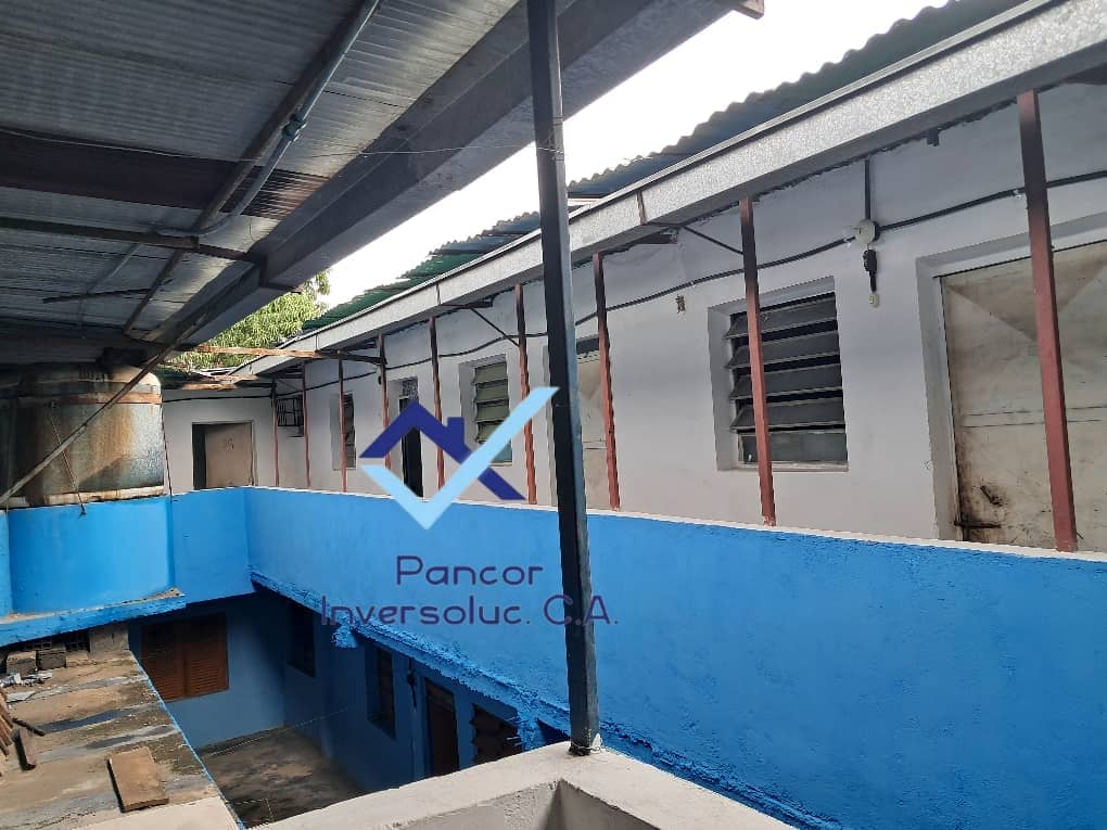 Edificación Multifamiliar (anexos) en Venta en Avenida Ricardo Urriera Cruce Con Aranzazu (12A - 2PE)