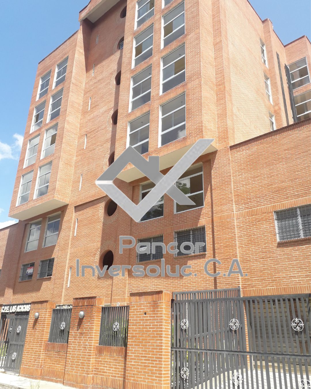 Oficina en Alquiler en Sector Las Acacias (H - 1B - 1PE)