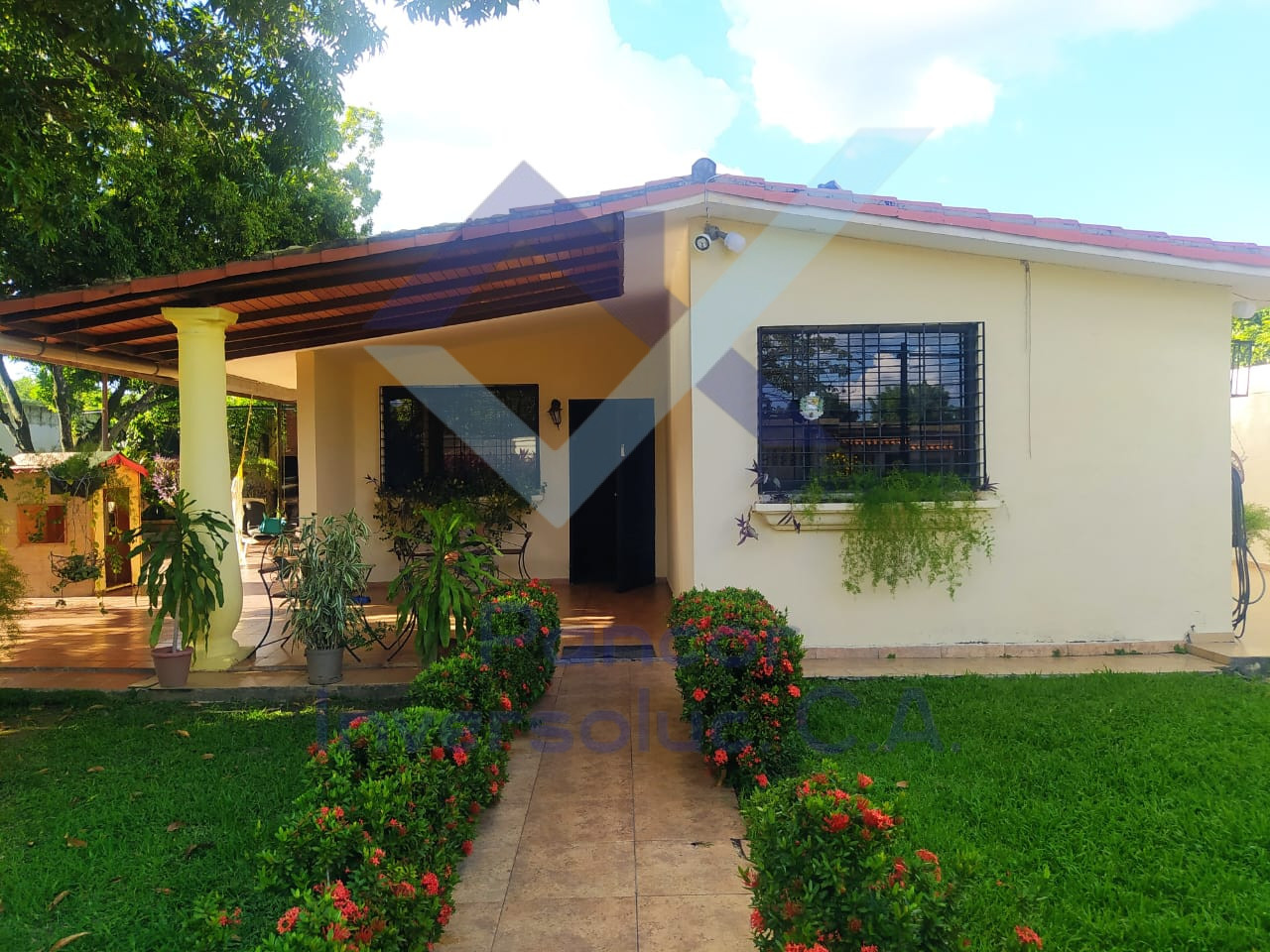 Casa en Venta en Guacara - Ciudad Alianza (4H - 3B - 3PE)