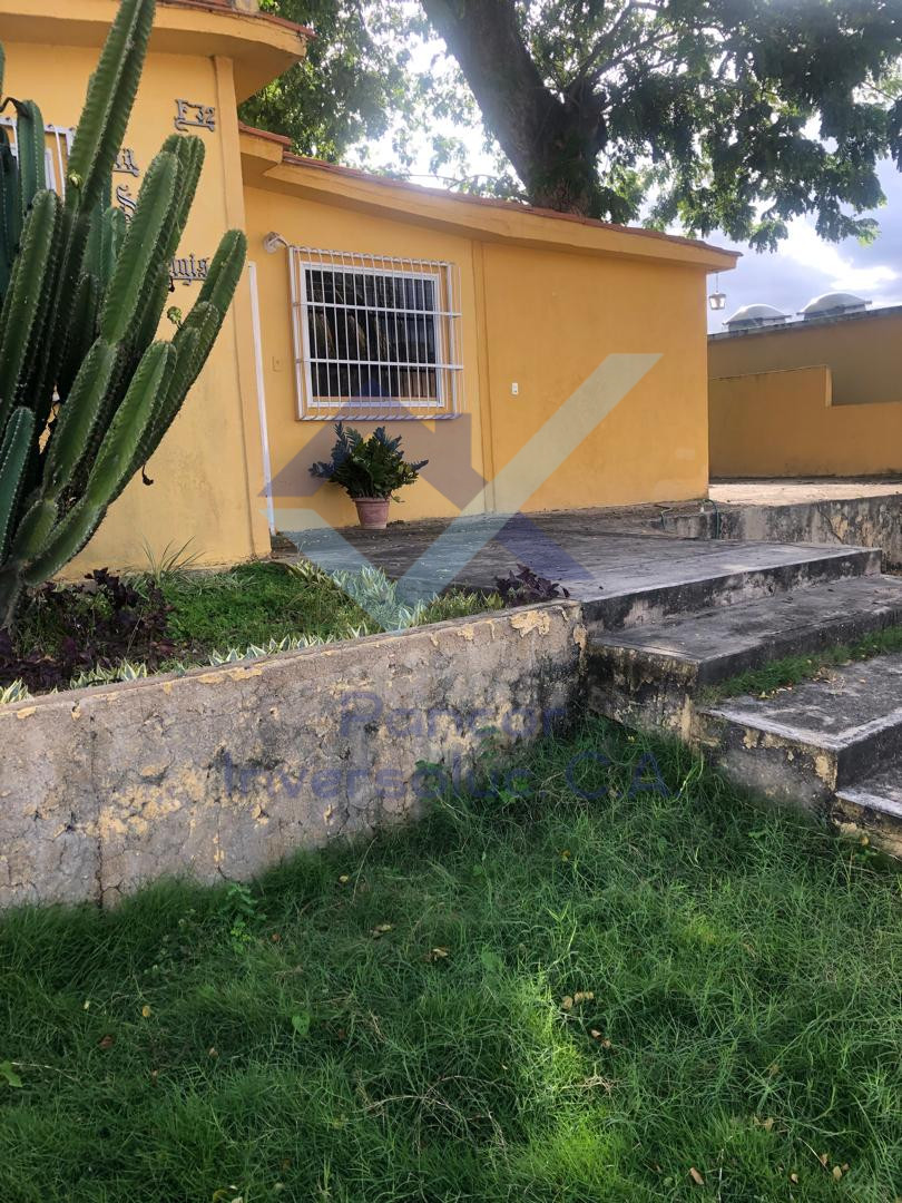 Casa en Venta en San Joaquin (3H - 2B - 2PE)