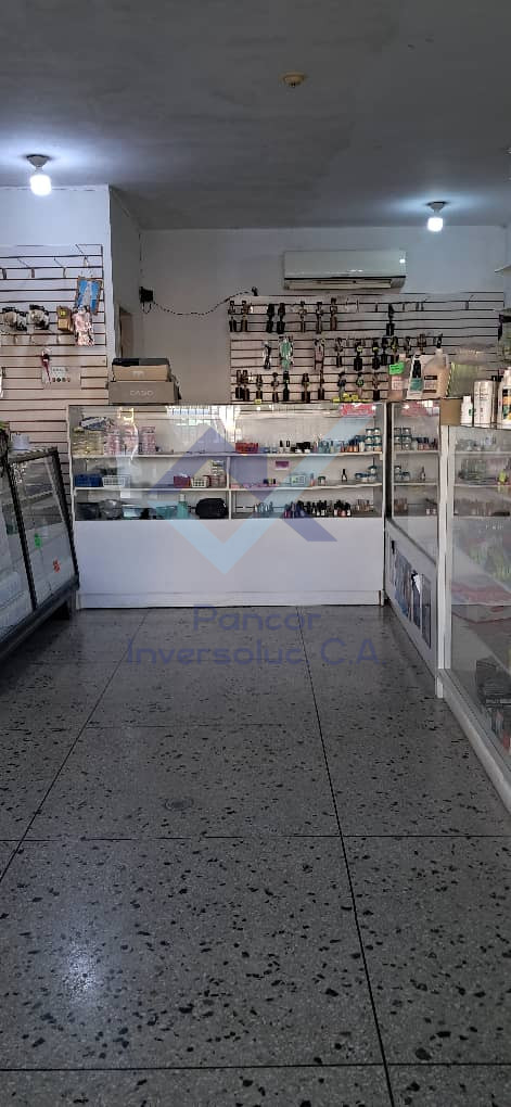 Local en Venta en Los Guayos - Paraparal (H - 1B - 2PE)