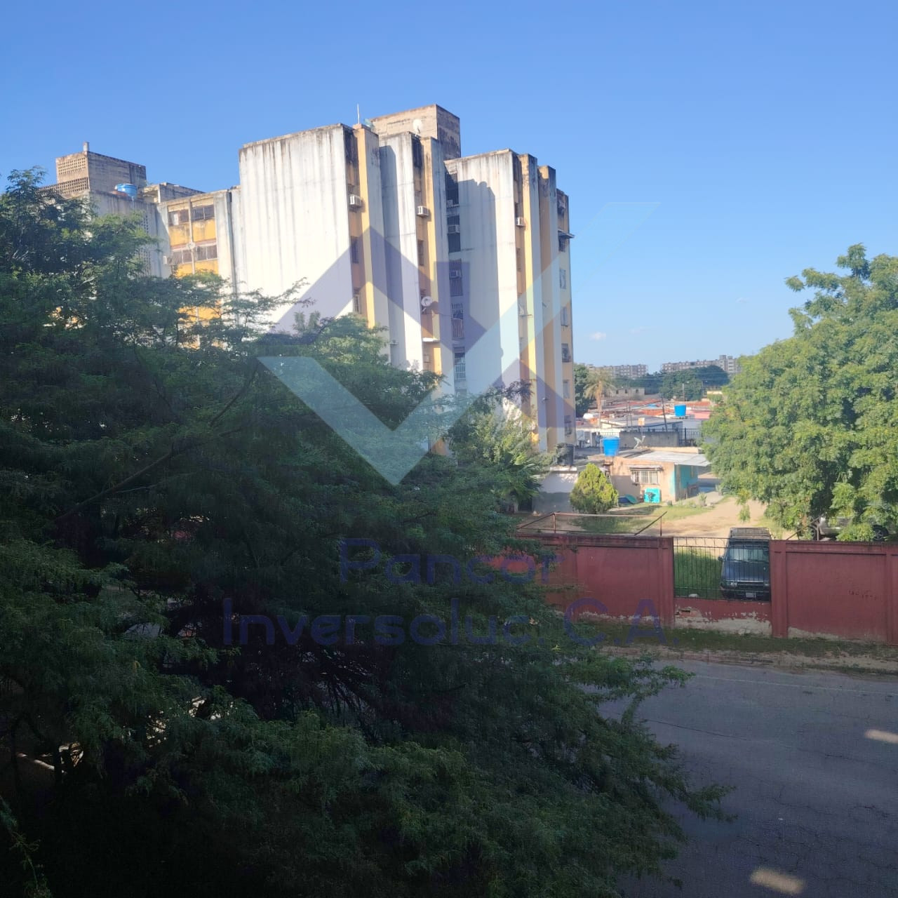 Apartamento en Alquiler en Los Guayos (3H - 1B - 2PE)