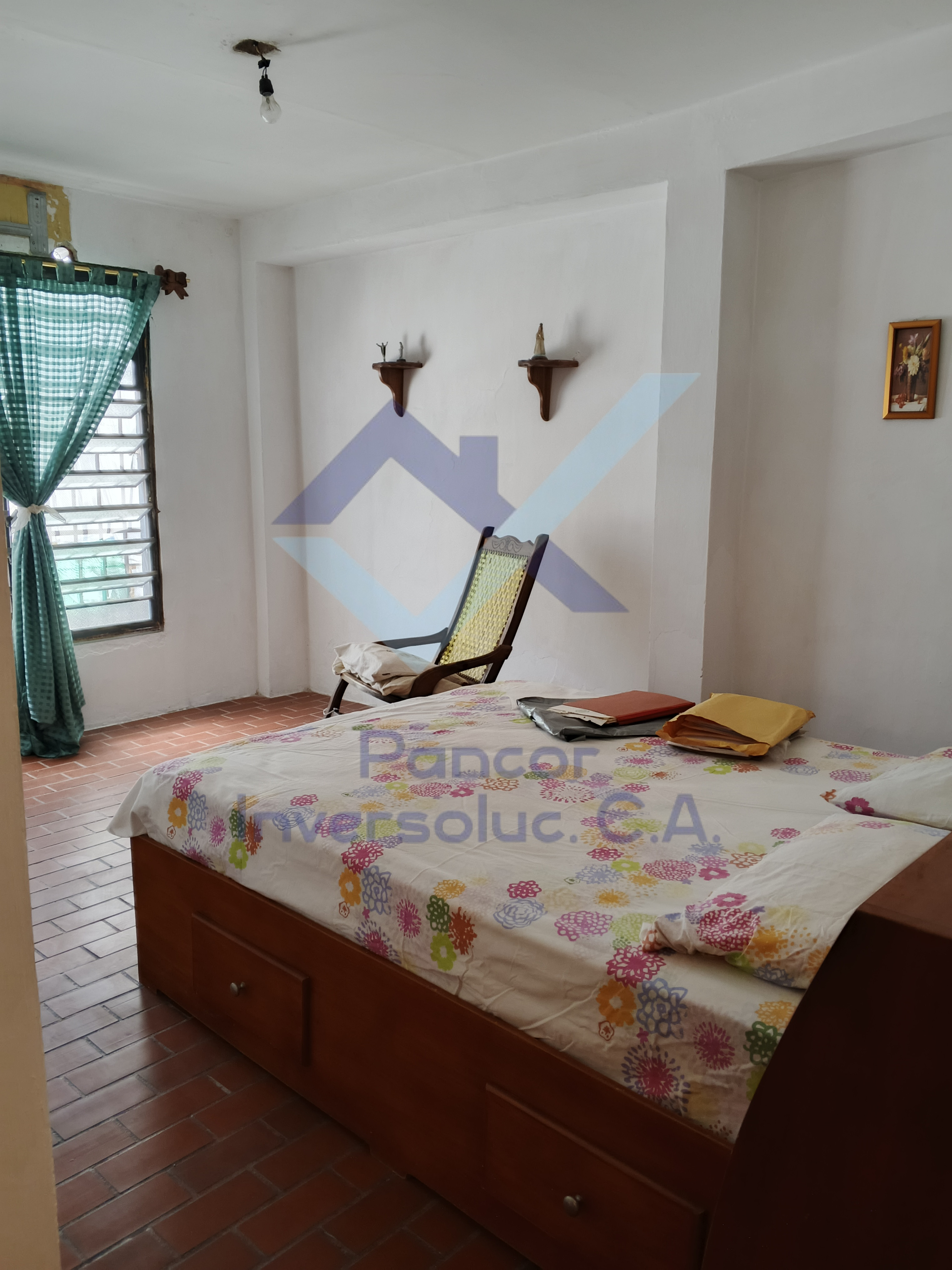 Casa en Venta en Guacara - Los Naranjos (4H - 3B - 3PE)