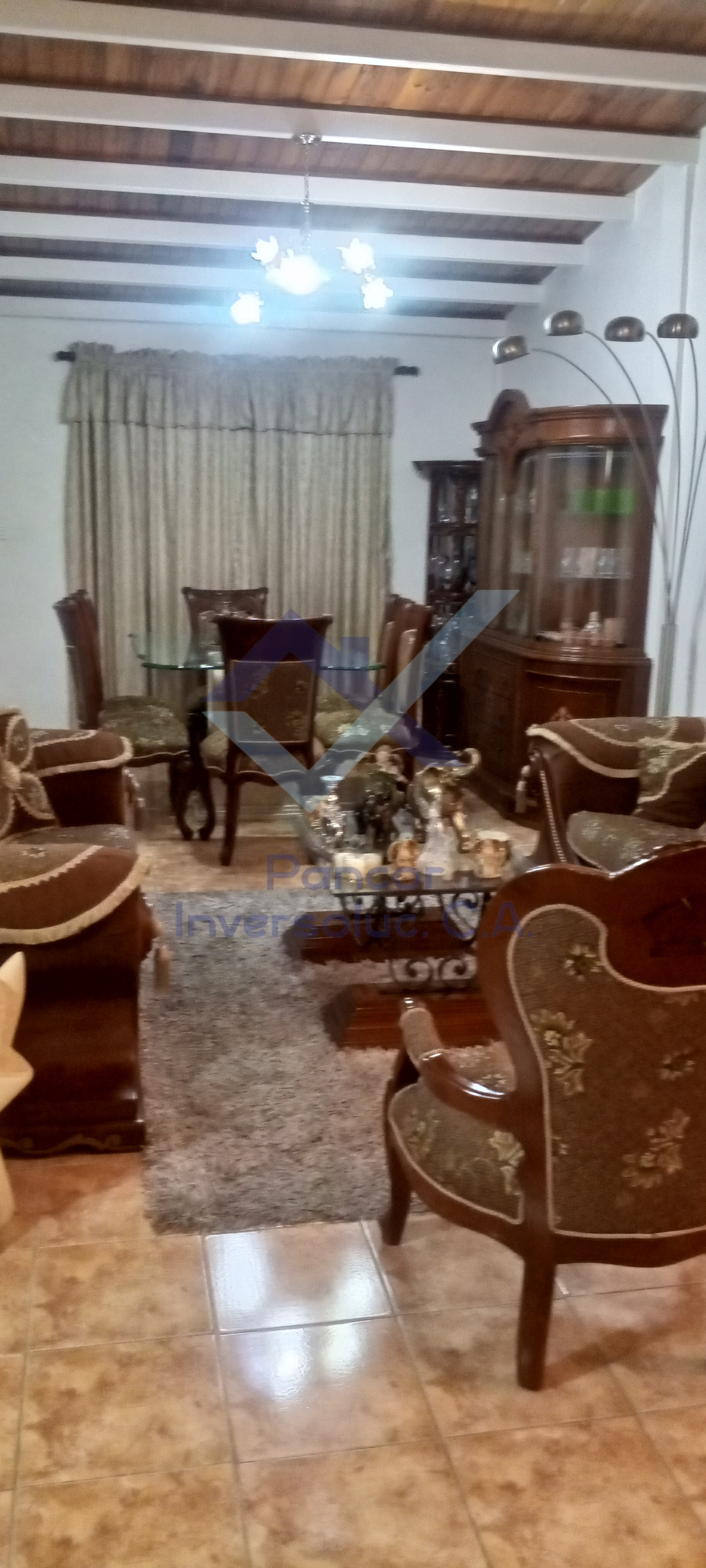Casa en Venta en San Joaquin (4H - 3B - 2PE)