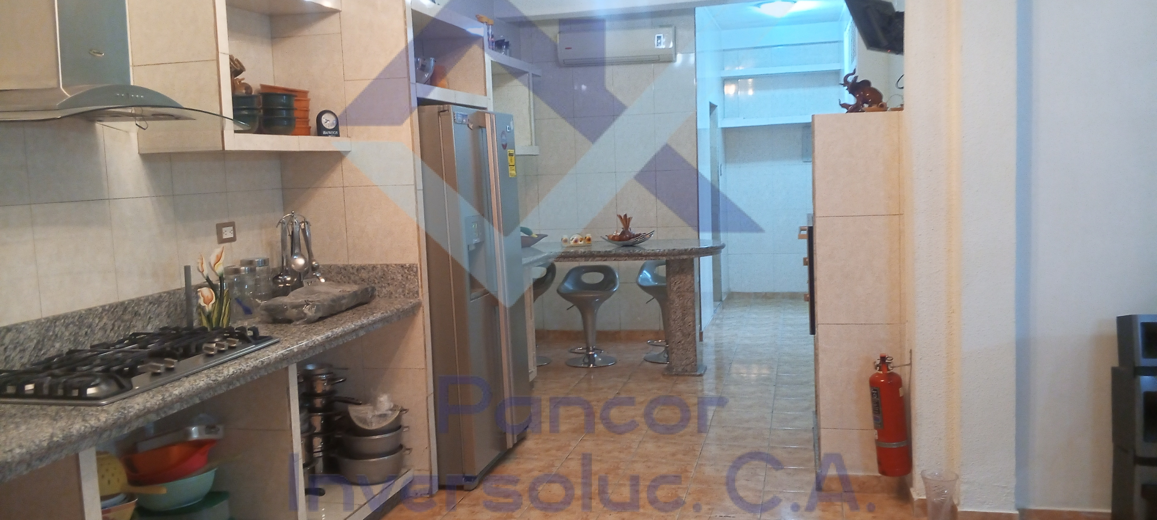 Casa en Venta en San Joaquin (4H - 3B - 2PE)
