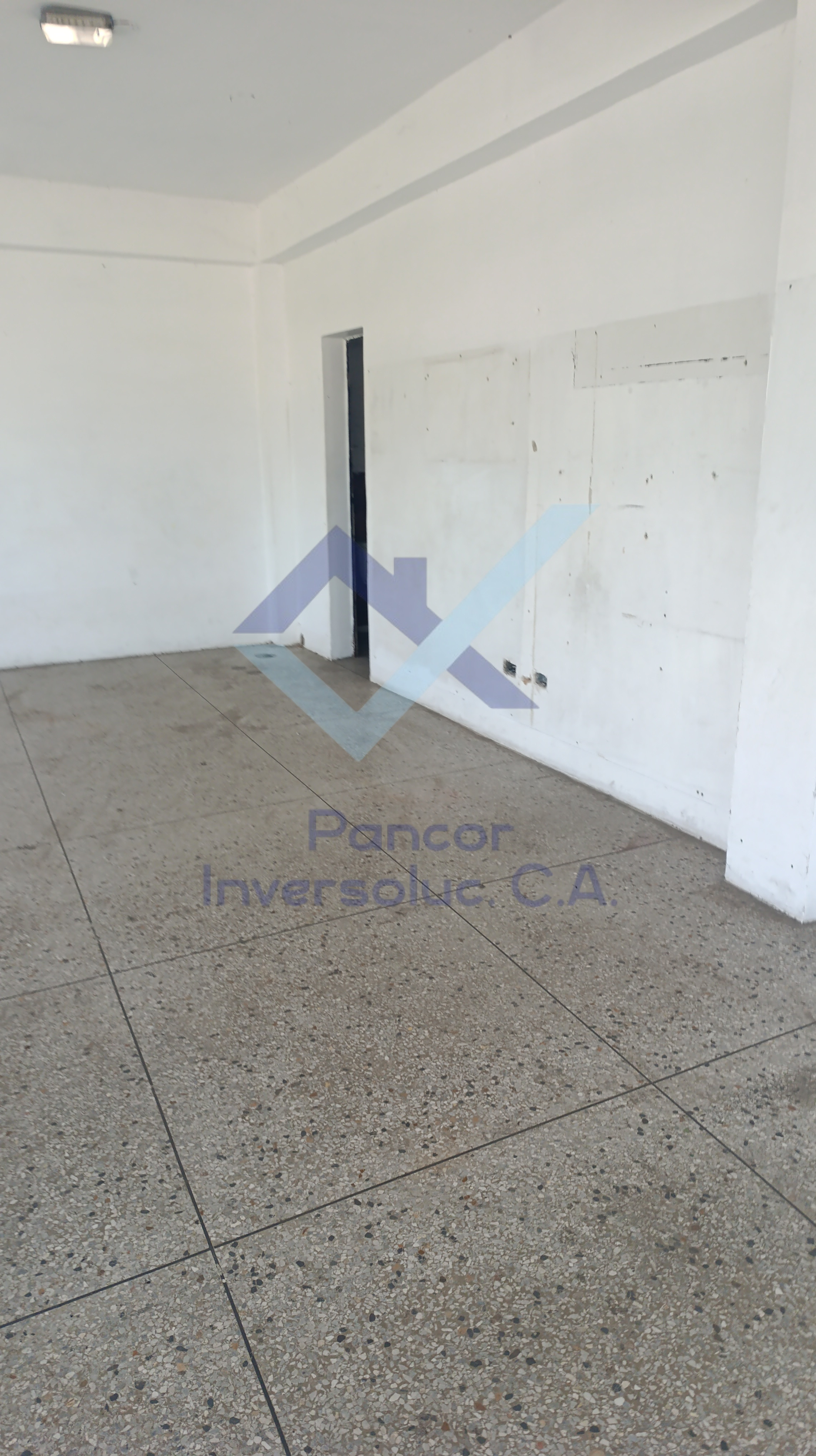 Local en Alquiler en Guacara - Centro (H - 1B - PE)