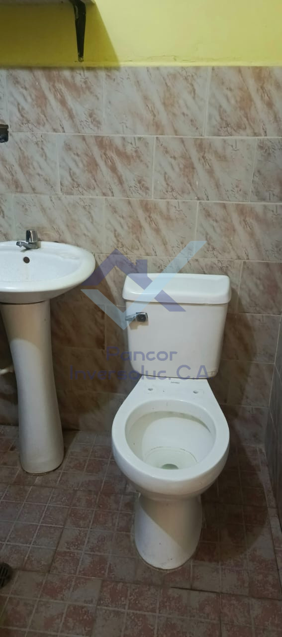 Local en Venta en Guacara - El Saman (1H - 1B - 1PE)