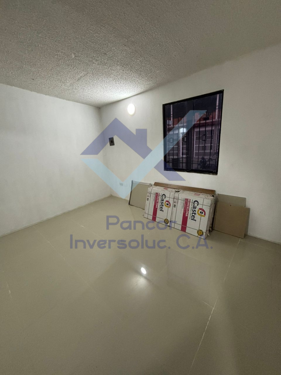 Casa en Venta en San Joaquin (3H - 2B - 2PE)