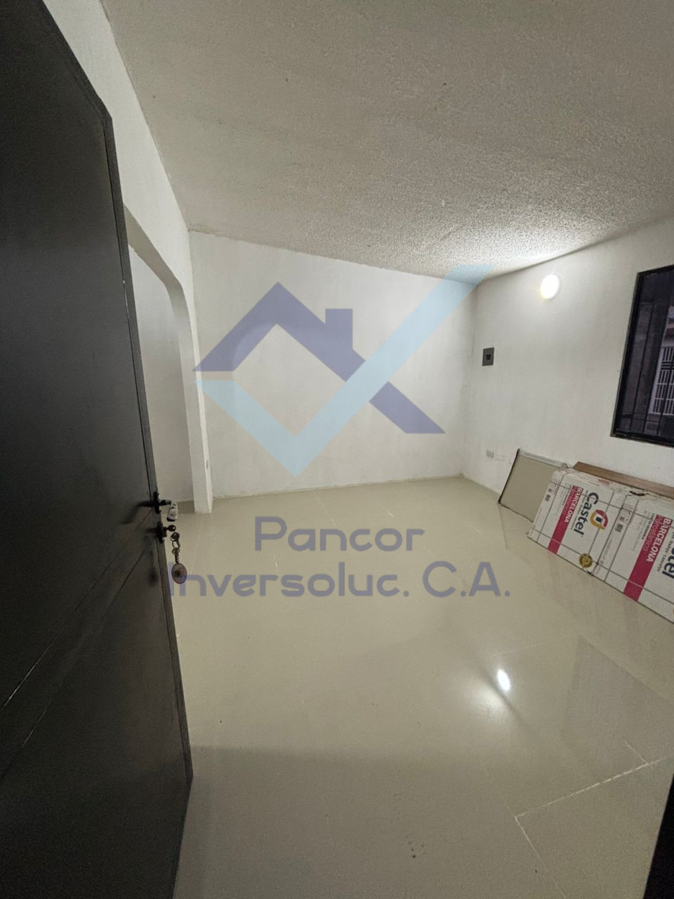 Casa en Venta en San Joaquin (3H - 2B - 2PE)