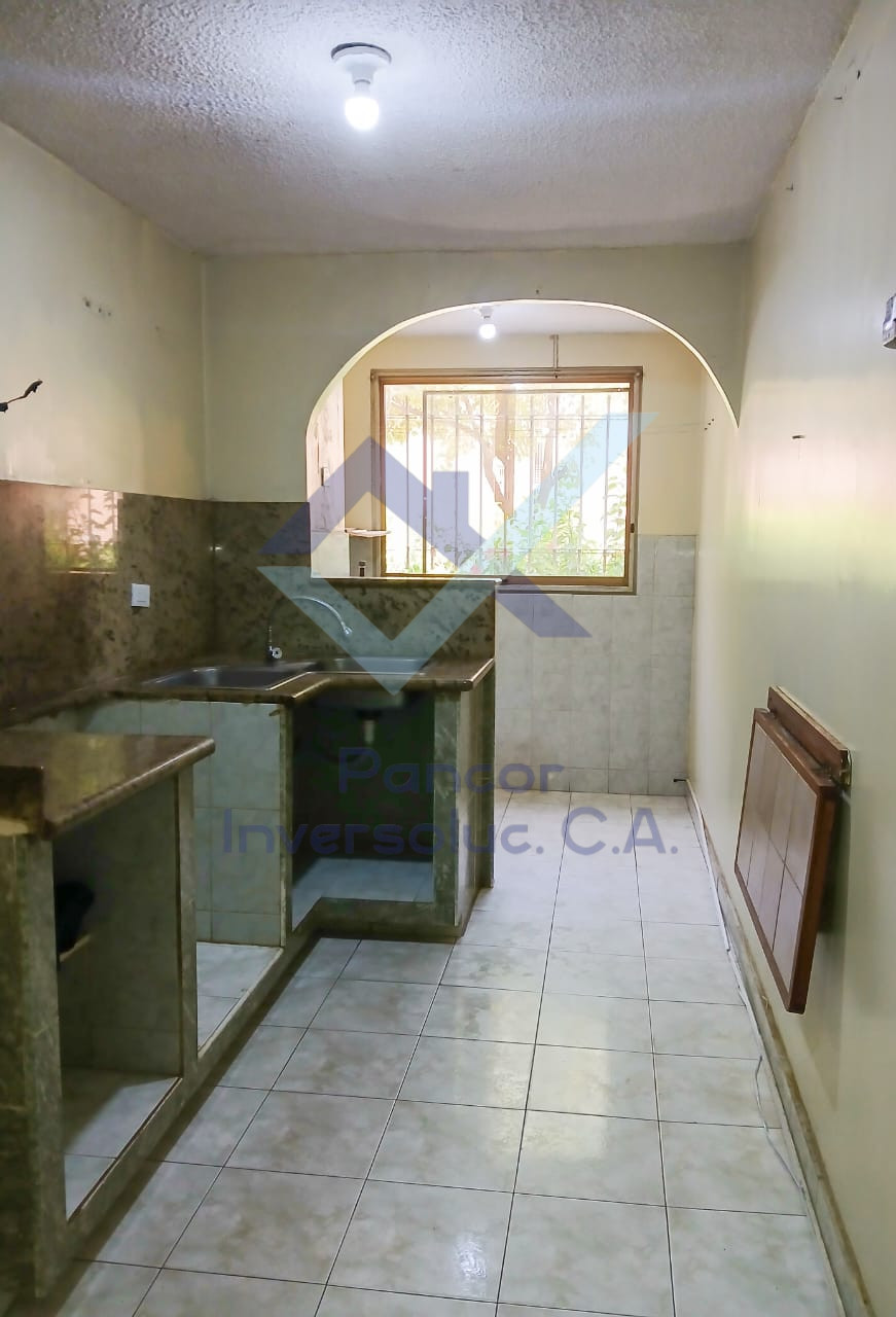 Apartamento en Venta en San Joaquin (3H - 2B - 2PE)