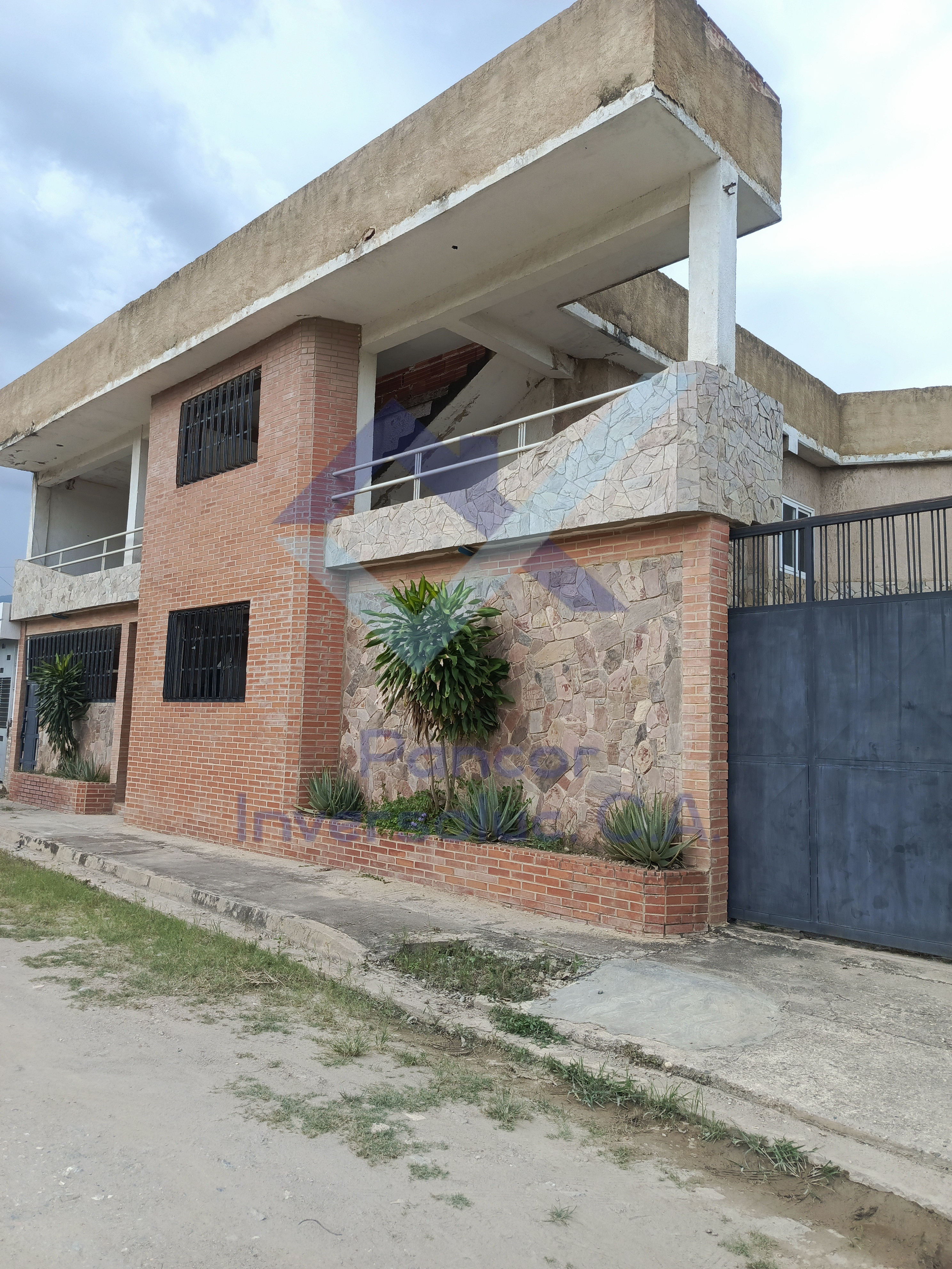 Casa en Venta en San Diego (16H - 15B - PE)