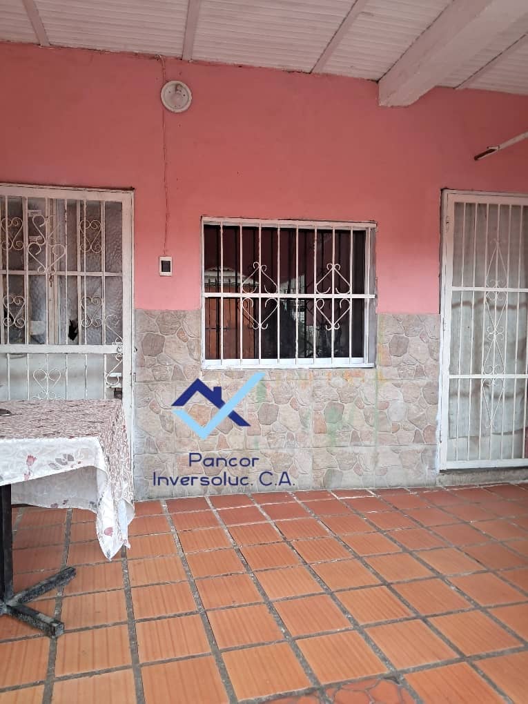 Edificación Multifamiliar (anexos) en Venta en Avenida Ricardo Urriera Cruce Con Aranzazu (12A - 2PE)