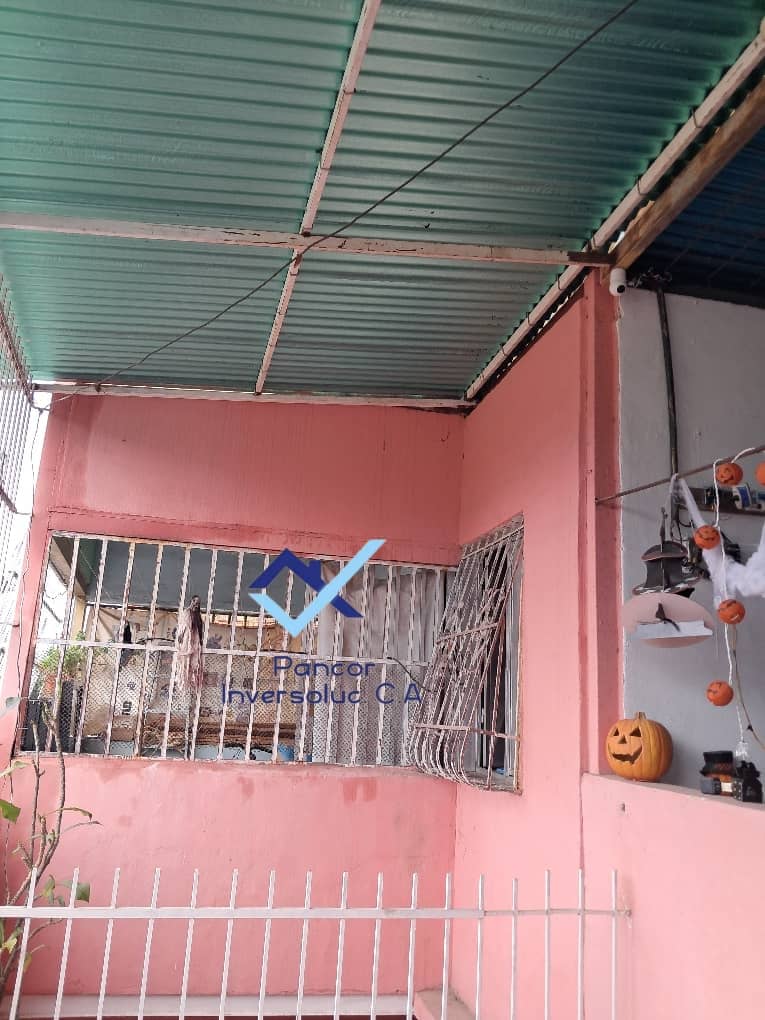 Edificación Multifamiliar (anexos) en Venta en Avenida Ricardo Urriera Cruce Con Aranzazu (12A - 2PE)