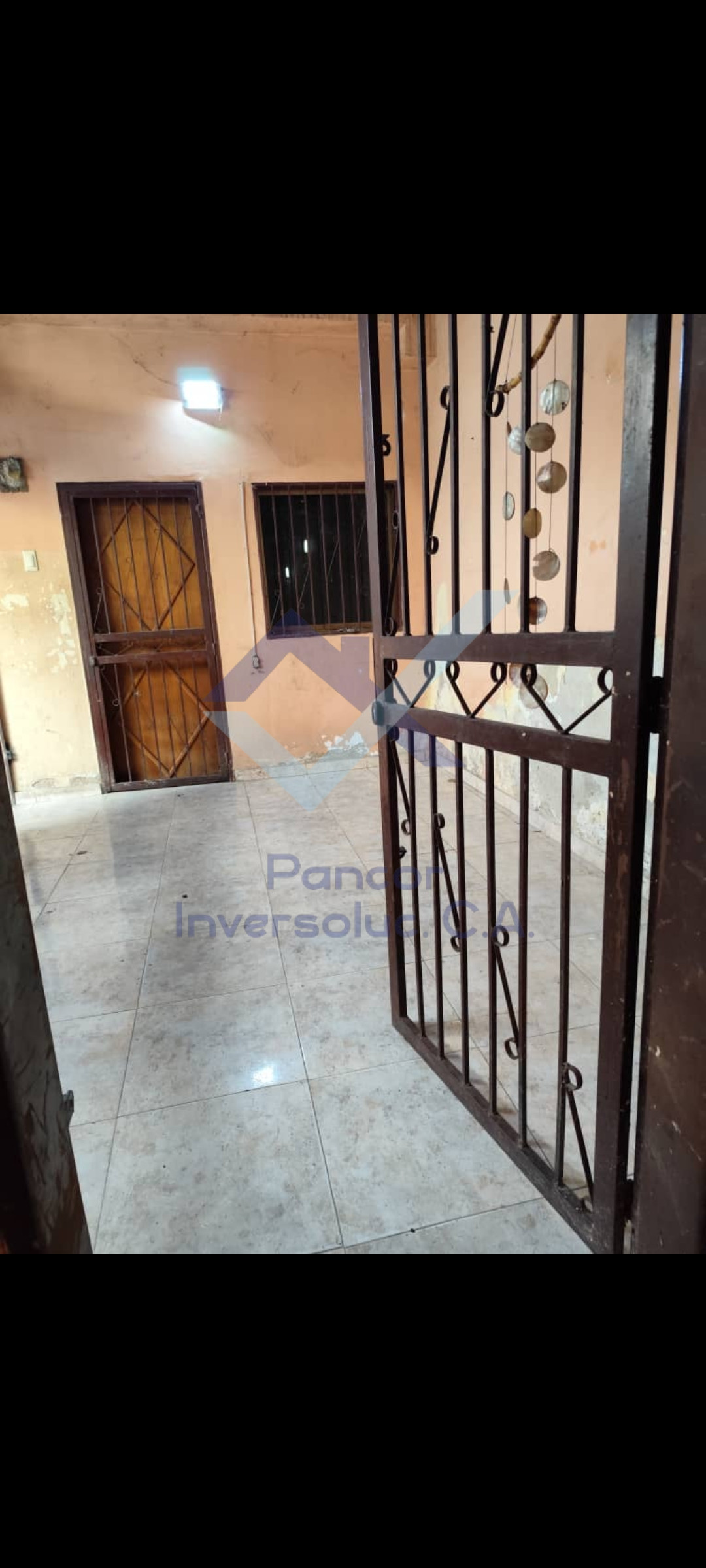 Casa en Venta en Guacara - Centro (2H - 1B - 3PE)