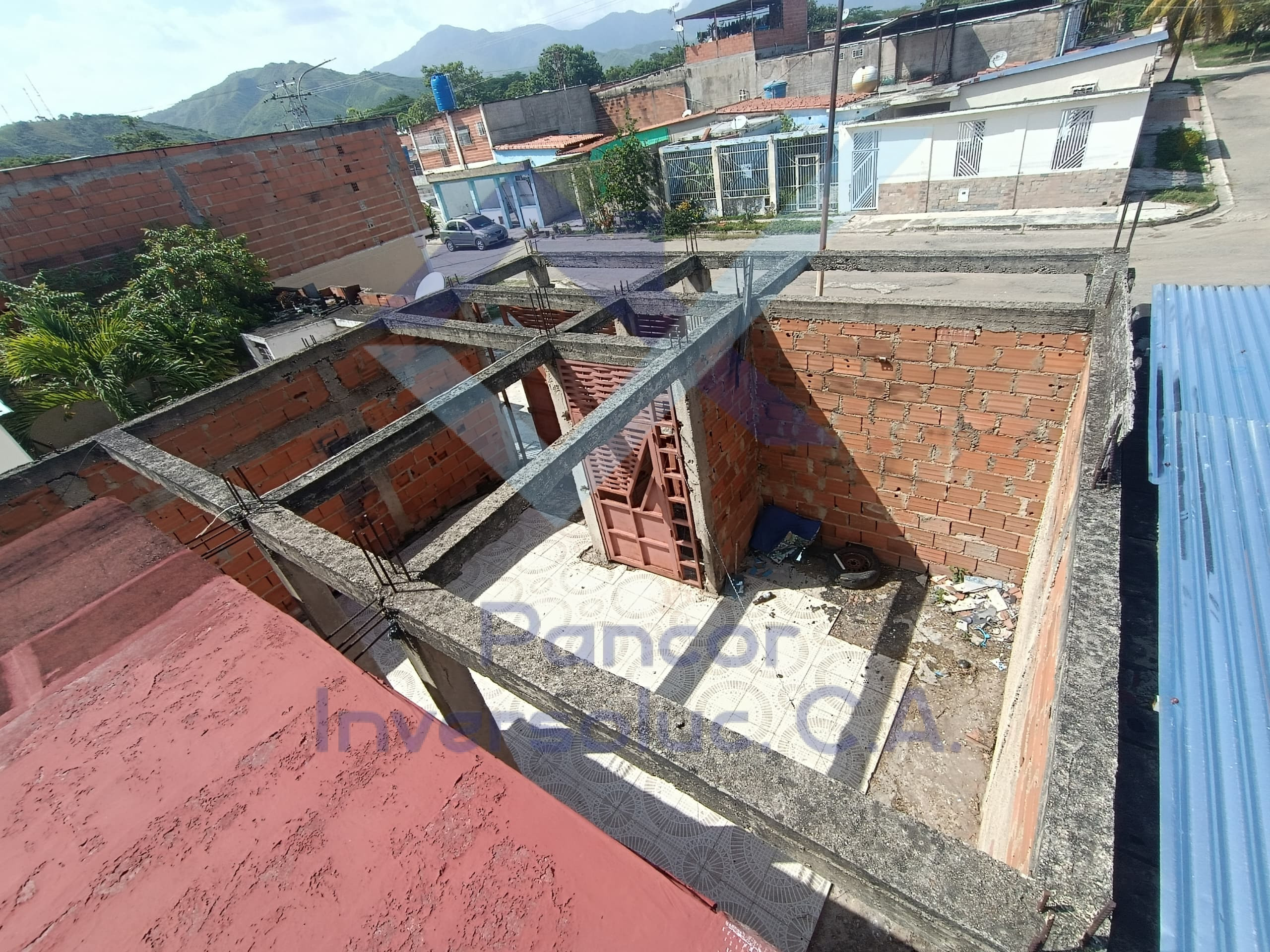 Casa en Venta en San Joaquin (2H - 1B - 1PE)