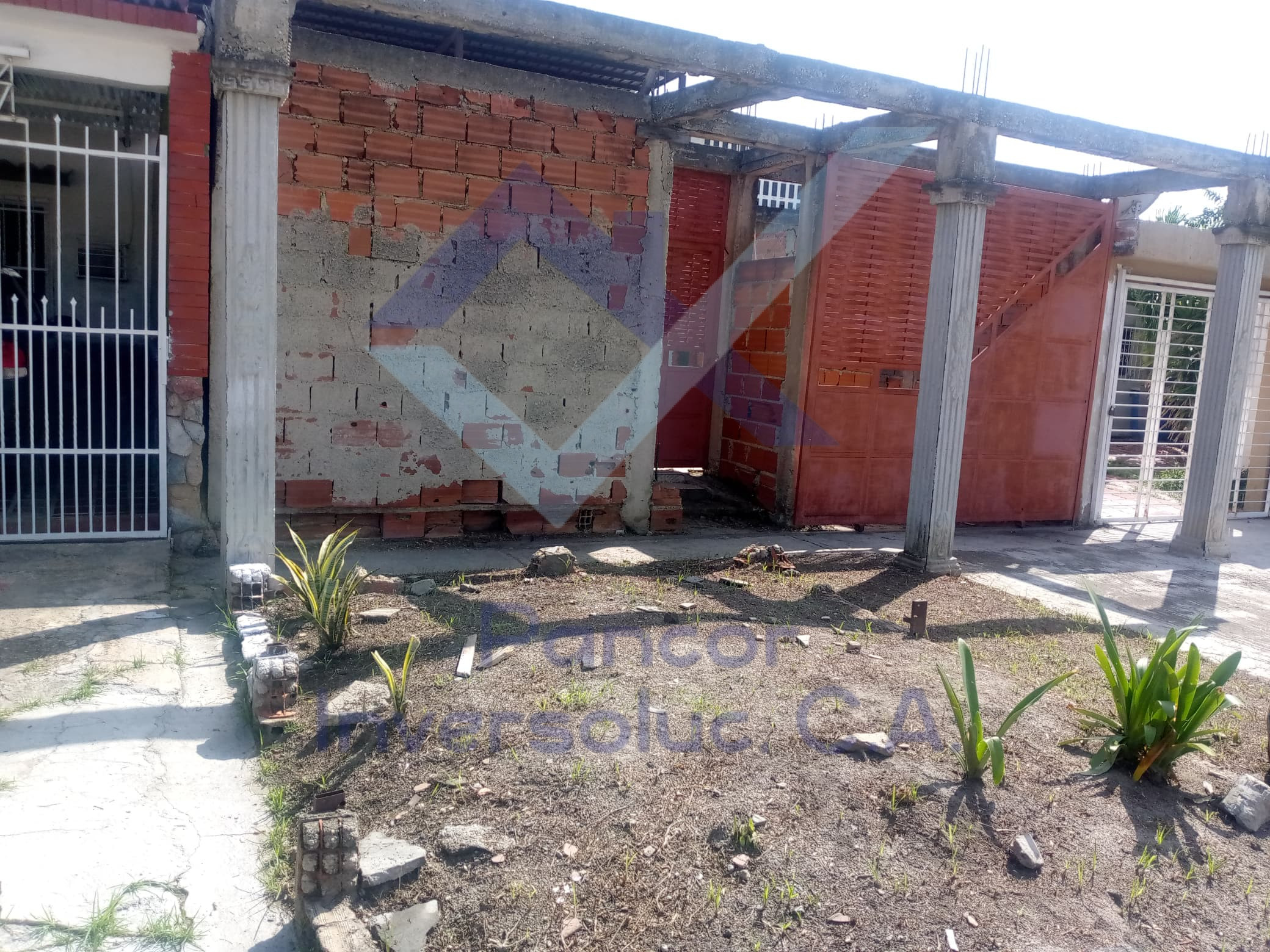 Casa en Venta en San Joaquin (2H - 1B - 1PE)