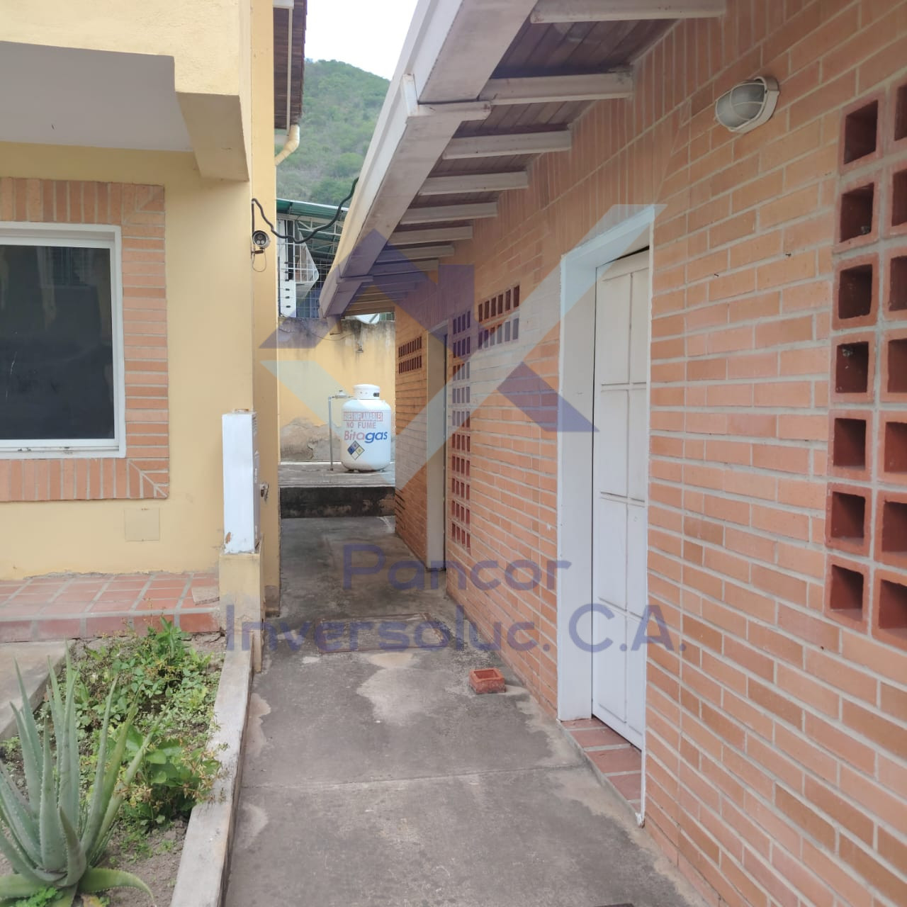 Town House en Venta en Villas Campestre - Maracay (3H - 3B - 1PE)