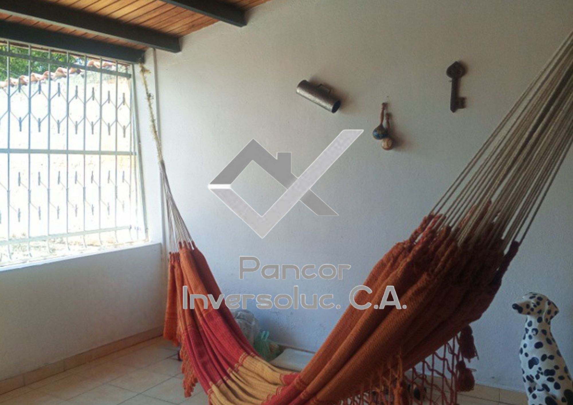 Casa en Venta en Guayabal San Joaquin (2H - 1B - 2PE)