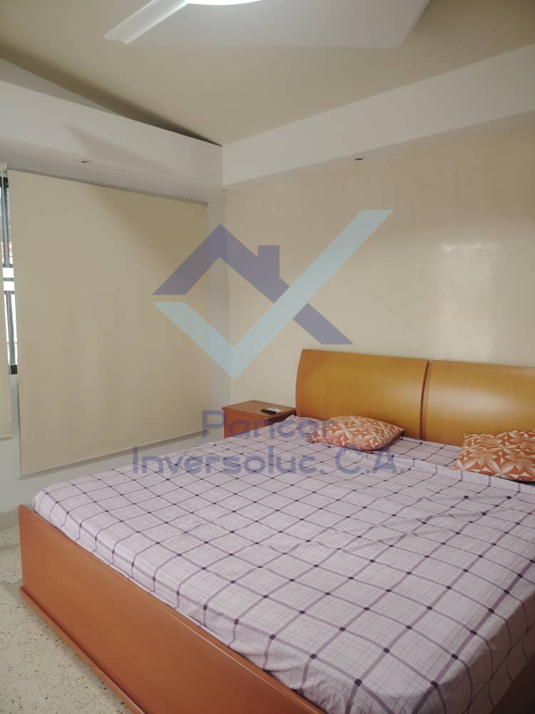 Casa en Venta en Trigal Norte (5H - 4B - 4PE)