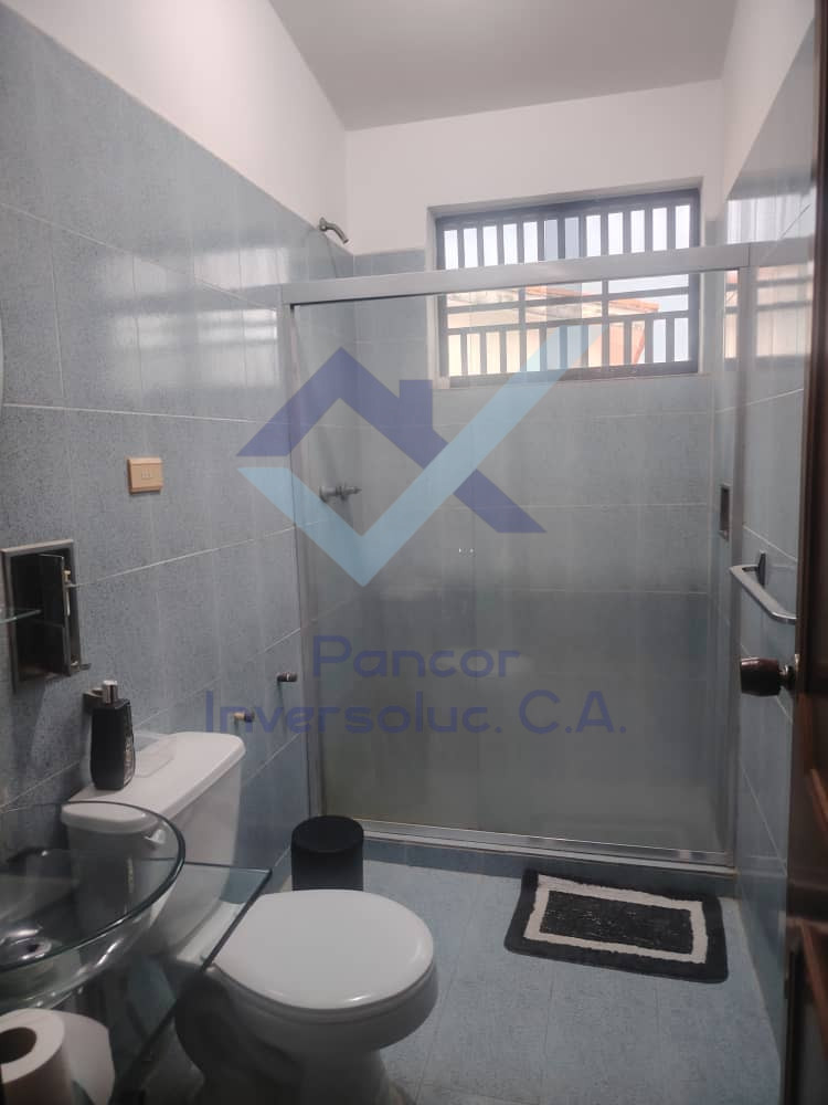 Casa en Venta en Trigal Norte (5H - 4B - 4PE)