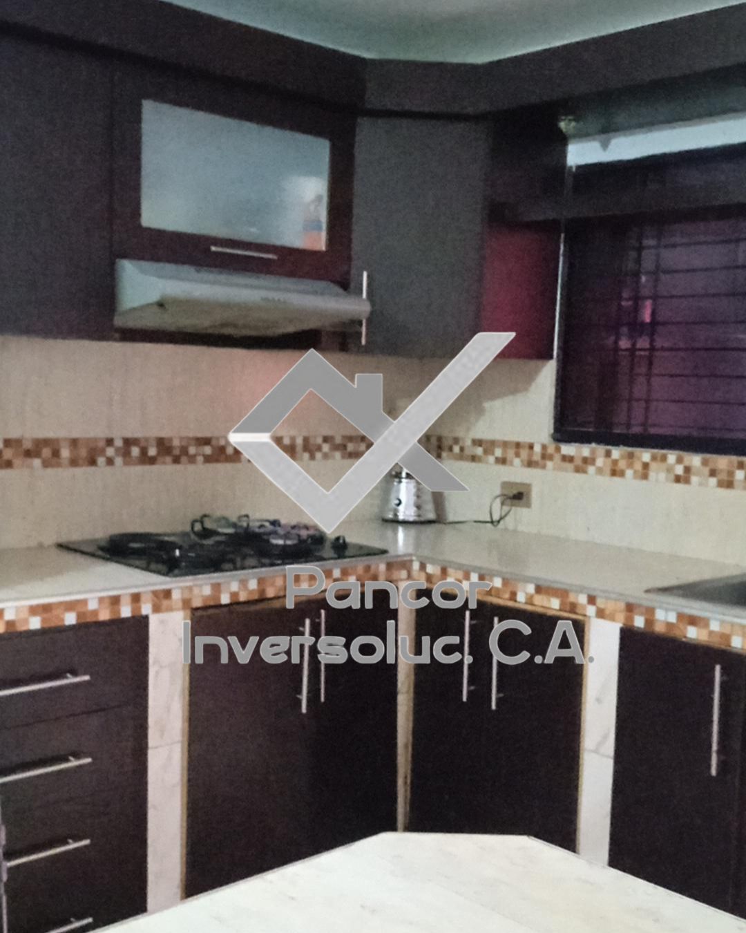 Town House en Venta en Conjunto Resd.aguamarina (3H - 2B - 2PE)
