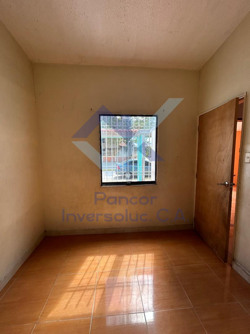 Casa en Venta en San Joaquin (3H - 1B - 1PE)