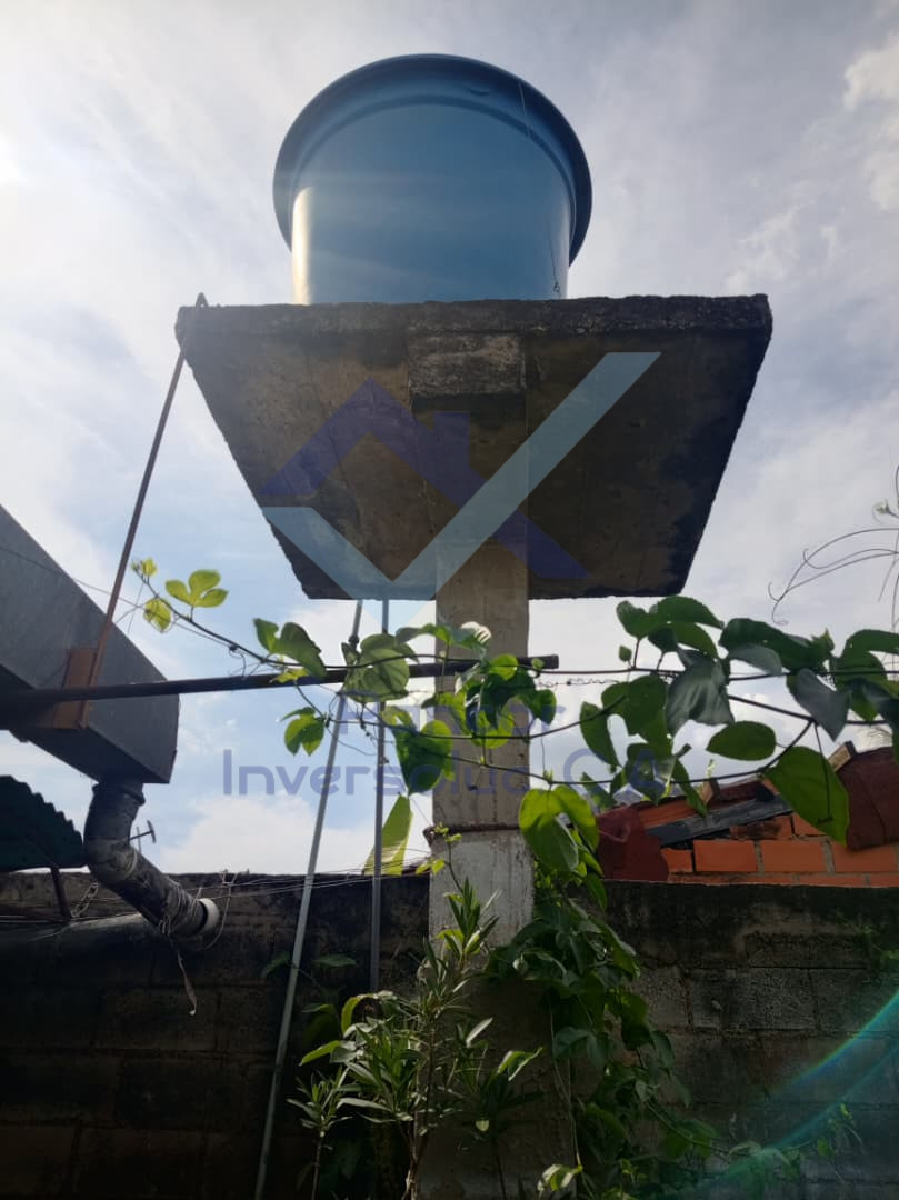 Casa en Venta en Aguas Calientes (2H - 2B - 2PE)