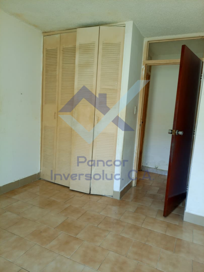 Apartamento en Venta en San Joaquin La Pradera (3H - 2B - 1PE)