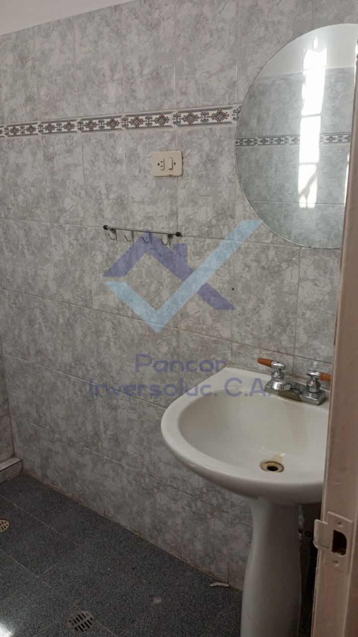 Casa en Venta en Guacara - Los Naranjos (3H - 3B - 4PE)