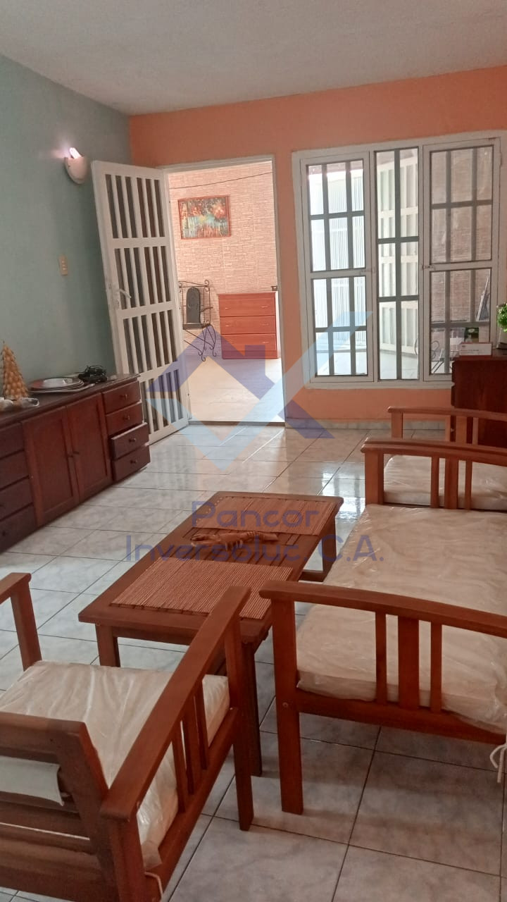 Casa en Venta en Guacara - Los Naranjos (3H - 3B - 4PE)