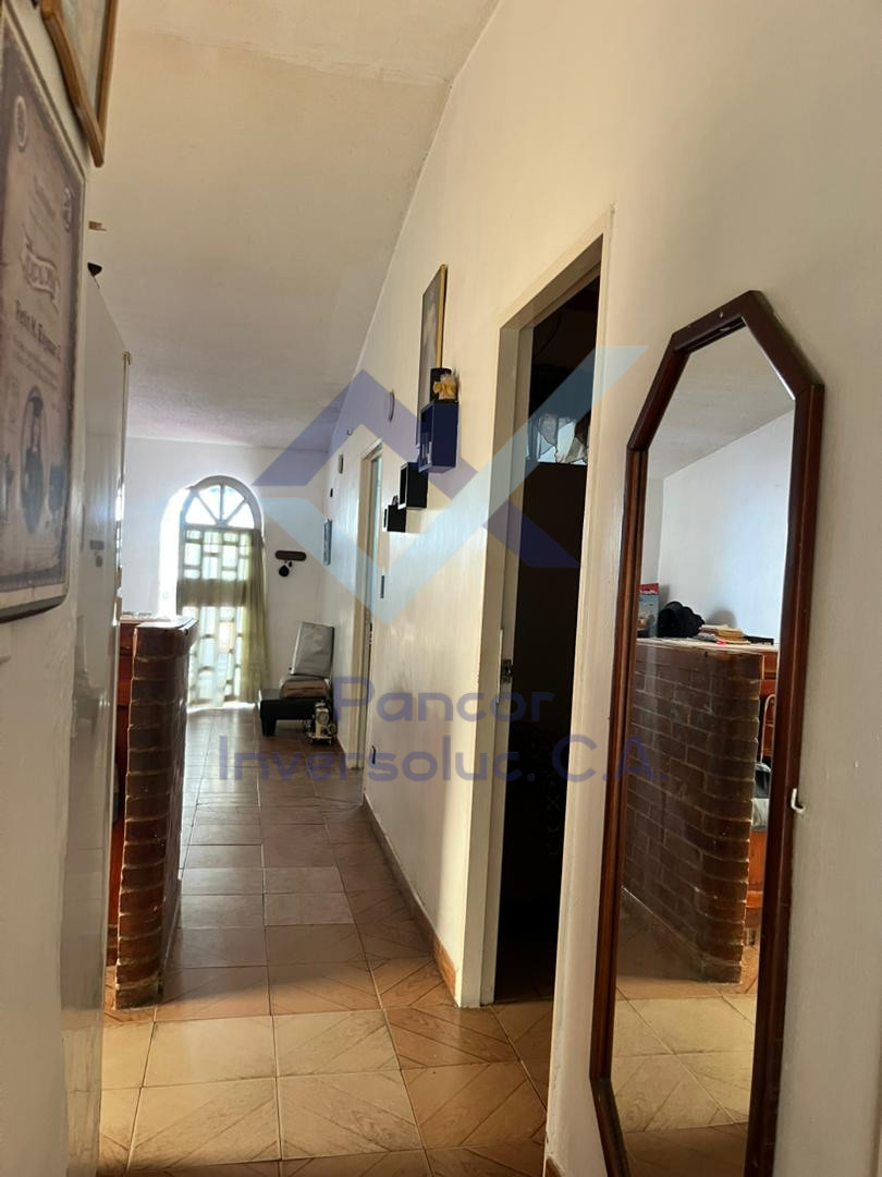 Casa en Venta en San Joaquin (3H - 1B - 2PE)