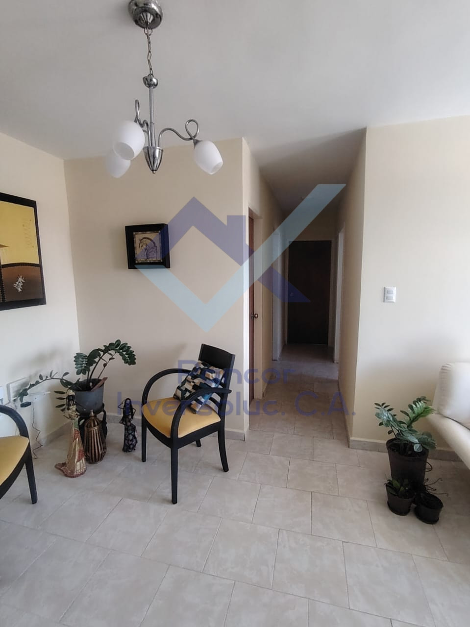 Apartamento en Venta en Paraparal (3H - 2B - 1PE)