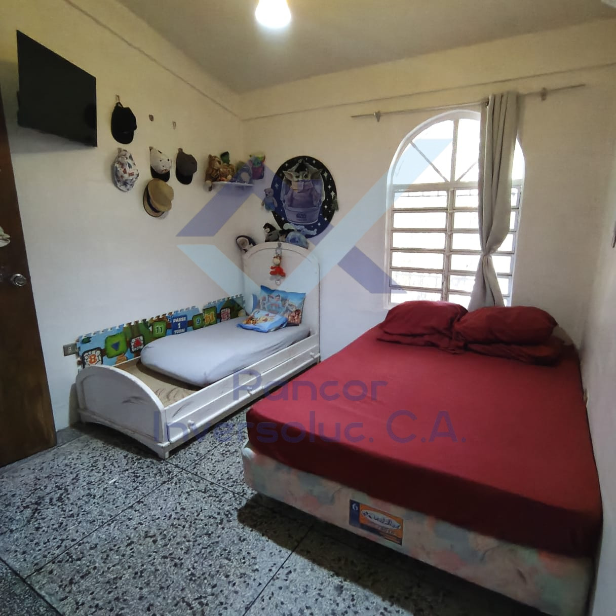 Casa en Venta en Guacara (2H - 1B - 2PE)