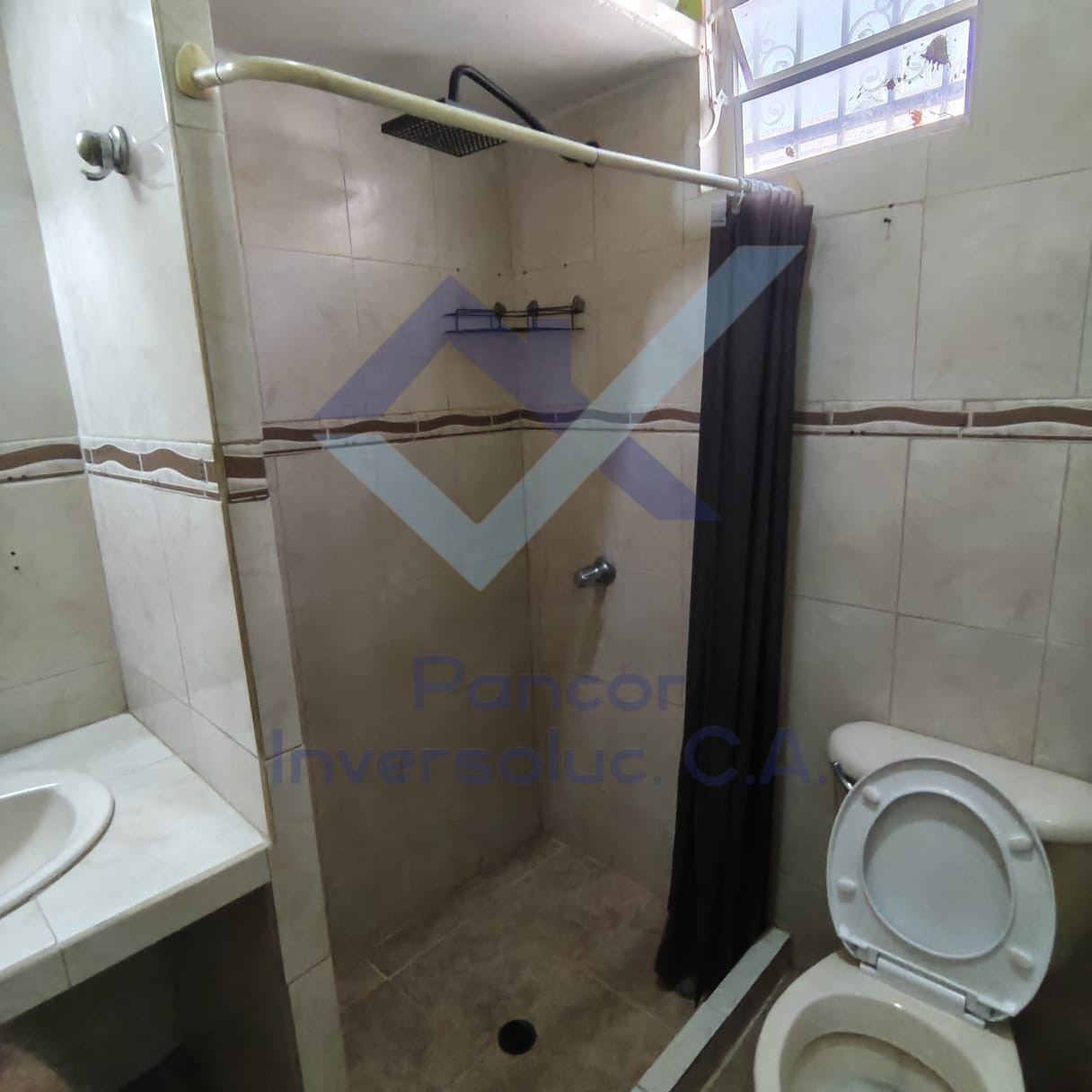 Casa en Venta en Guacara (2H - 1B - 2PE)