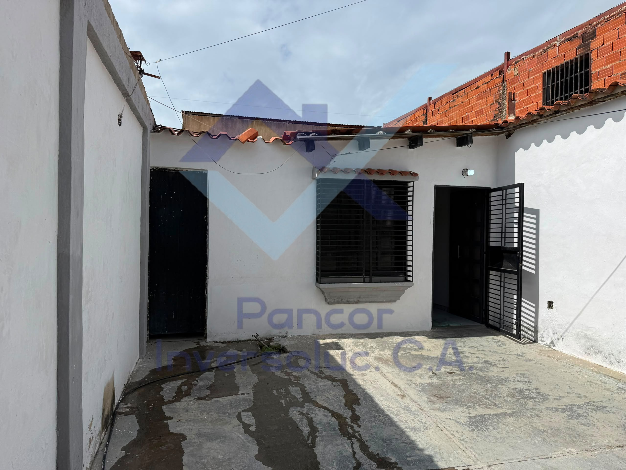 Casa en Venta en Guacara - El Saman (3H - 2B - 2PE)