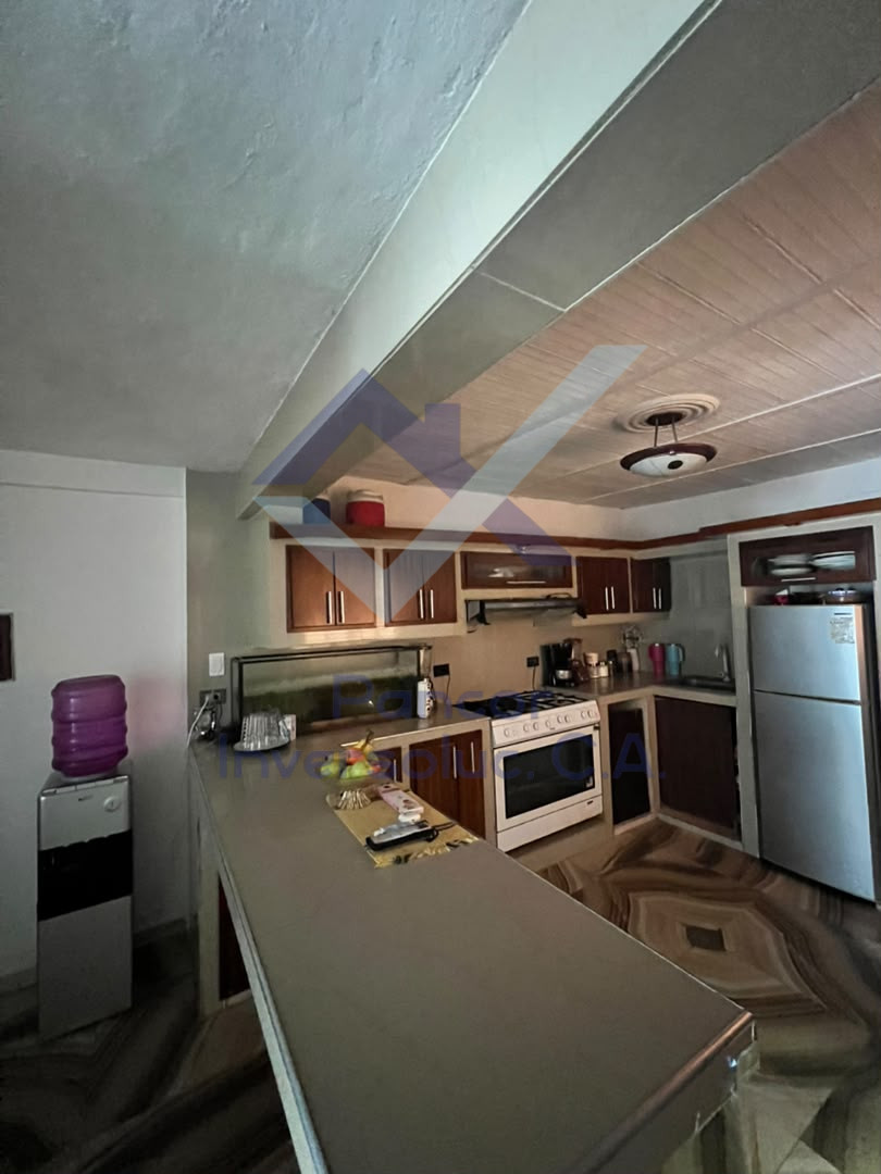 Casa en Venta en Valencia (3H - 2B - PE)