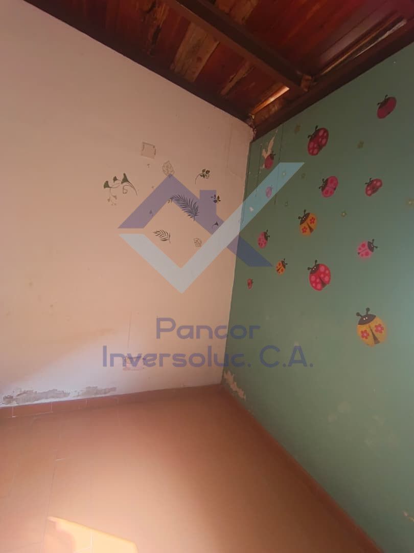 Casa en Venta en Guacara (3H - 2B - 3PE)