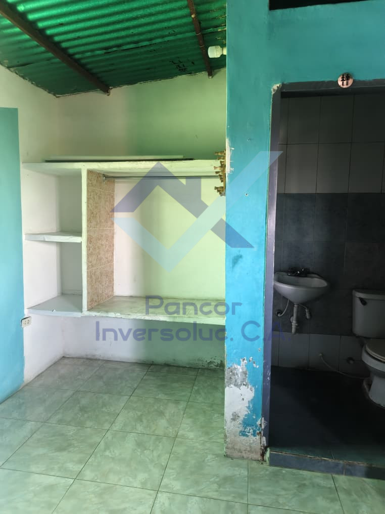 Casa en Venta en Guacara - Tesoro Del Indio (6H - 4B - 2PE)