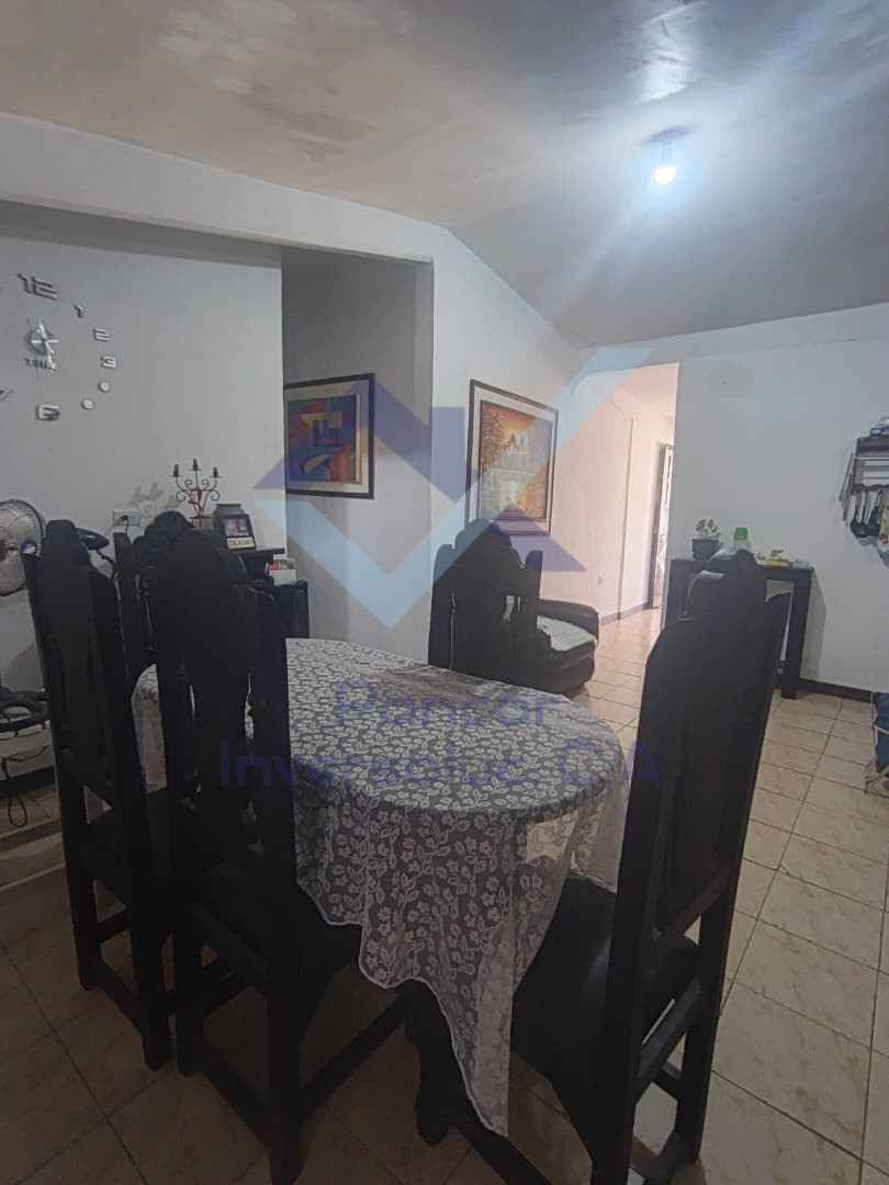 Casa en Venta en Guacara - Tesoro Del Indio (6H - 4B - 2PE)