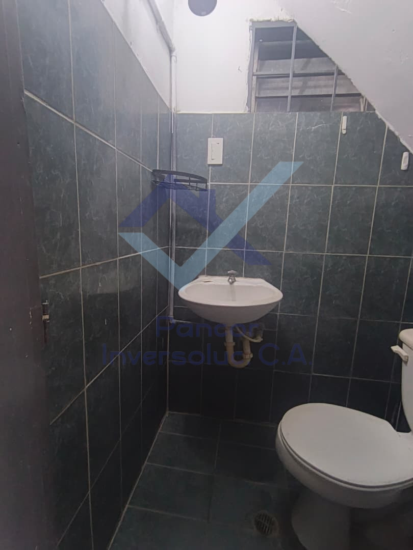 Casa en Venta en Guacara - Tesoro Del Indio (6H - 4B - 2PE)