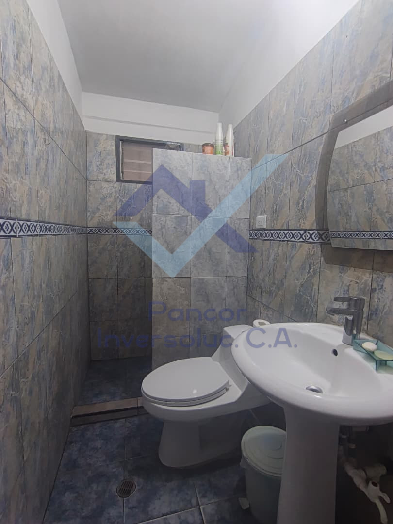Casa en Venta en Guacara - Tesoro Del Indio (6H - 4B - 2PE)