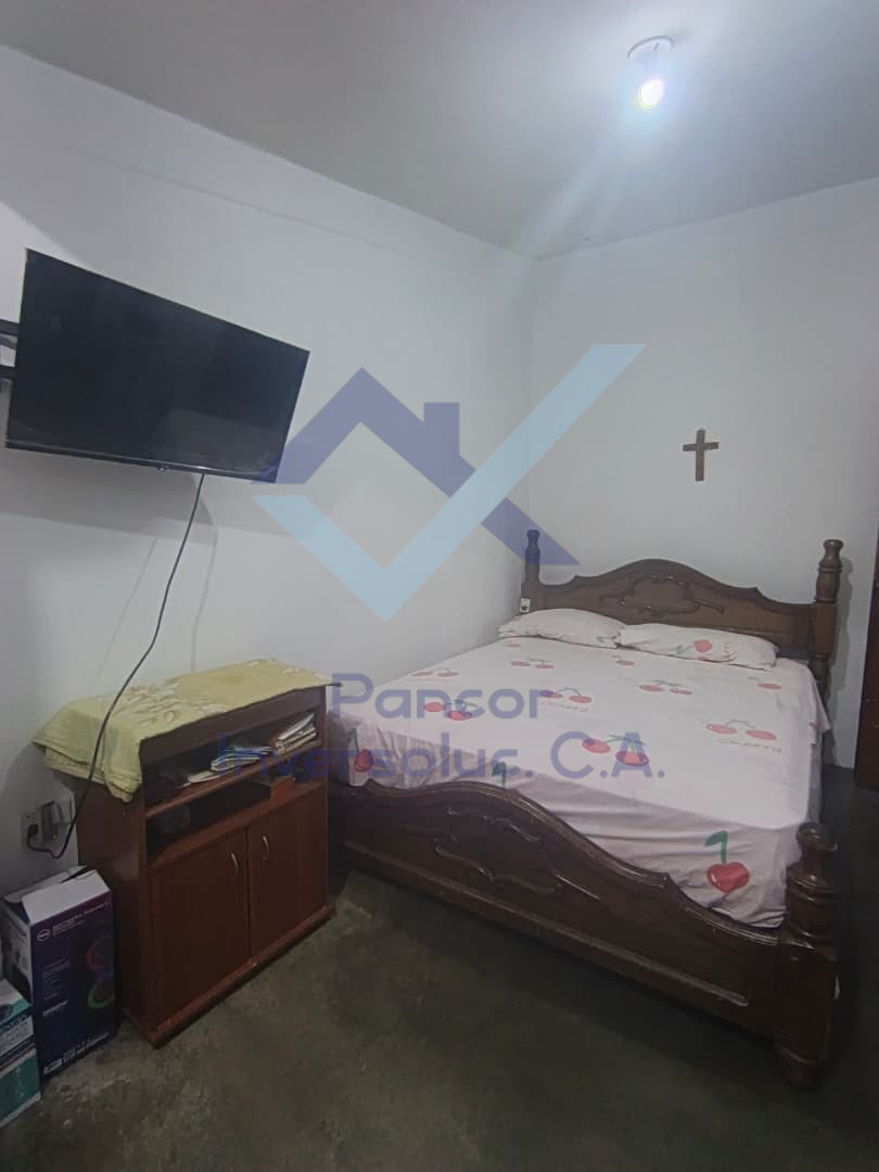 Casa en Venta en Guacara - Tesoro Del Indio (6H - 4B - 2PE)