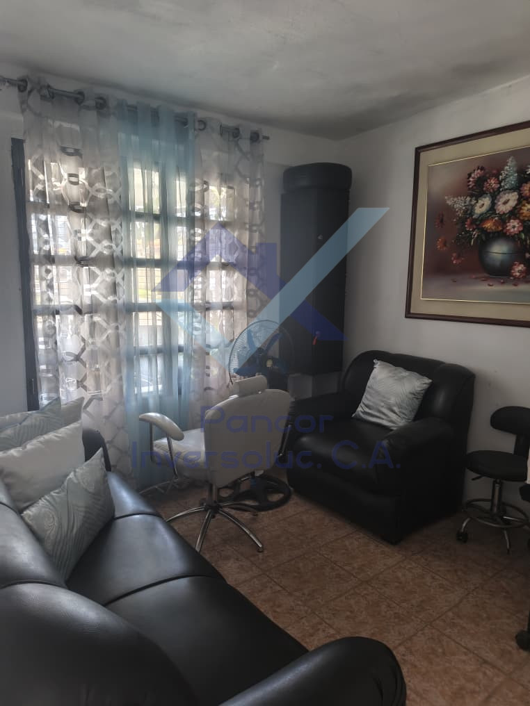 Casa en Venta en Guacara - Tesoro Del Indio (6H - 4B - 2PE)