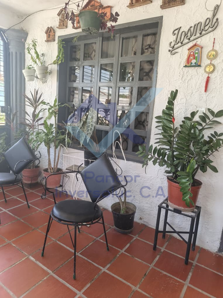 Casa en Venta en Guacara - Tesoro Del Indio (6H - 4B - 2PE)