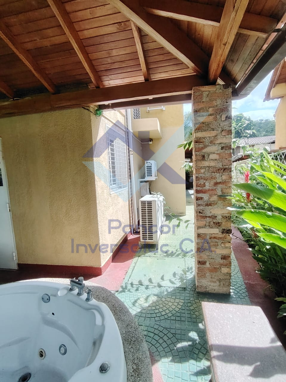 Casa en Venta en San Diego (4H - 5B - 4PE)