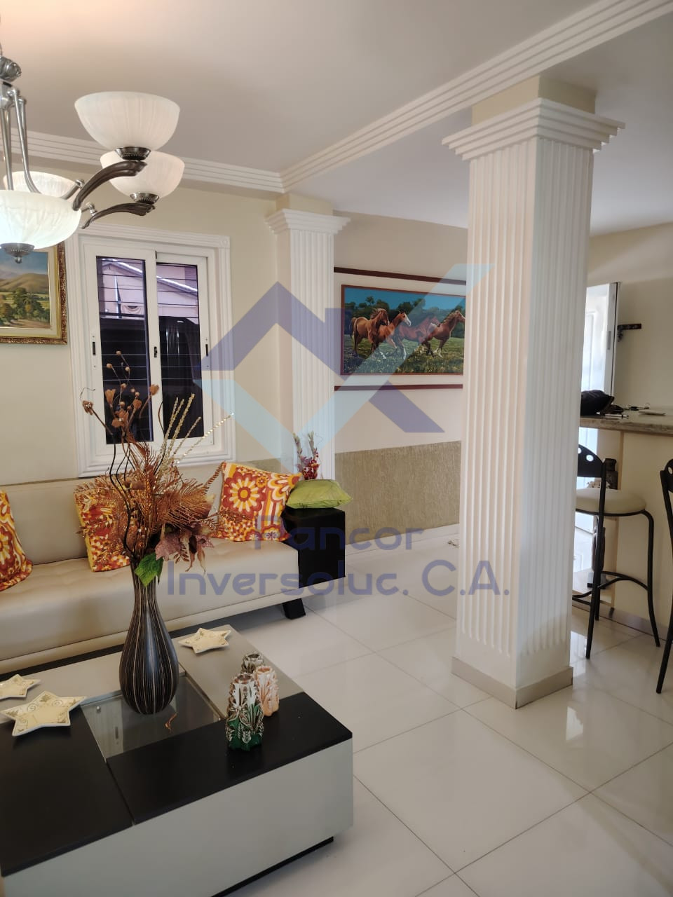 Casa en Venta en San Diego (4H - 5B - 4PE)