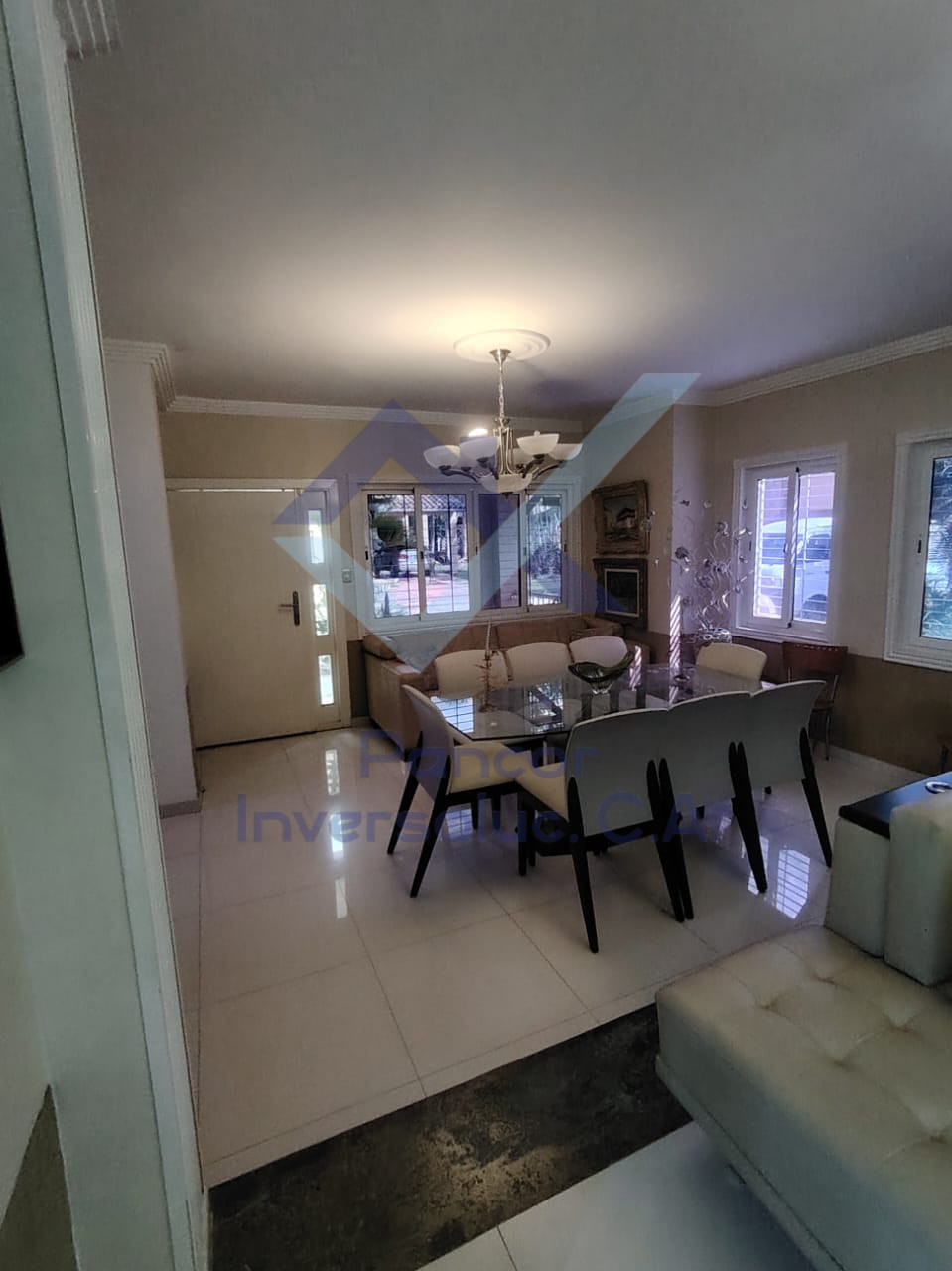 Casa en Venta en San Diego (4H - 5B - 4PE)