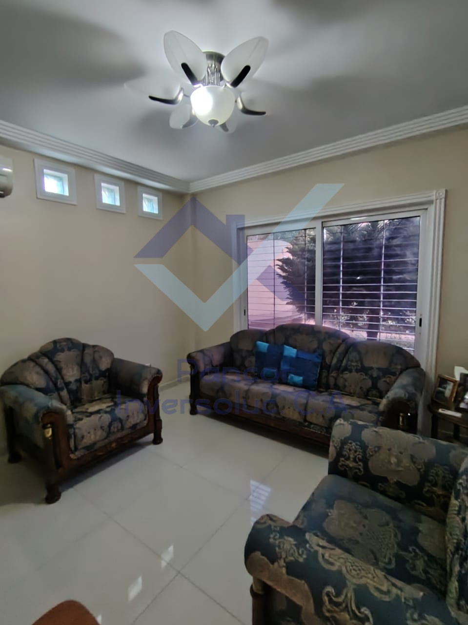 Casa en Venta en San Diego (4H - 5B - 4PE)