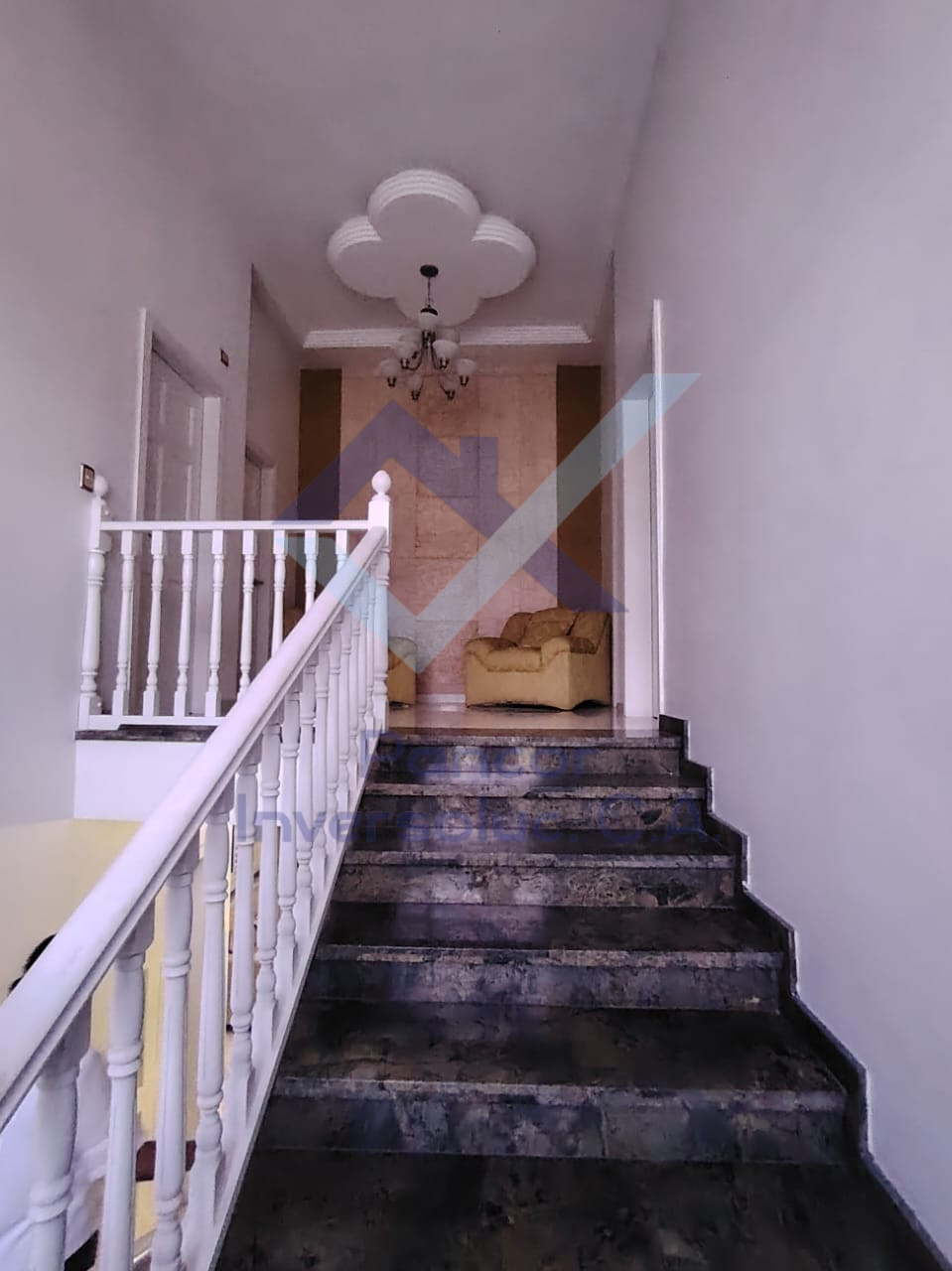 Casa en Venta en San Diego (4H - 5B - 4PE)